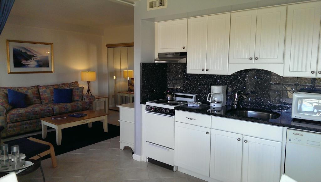 Montauk Manor Hotell Rom bilde A typical kitchen in a hotel
