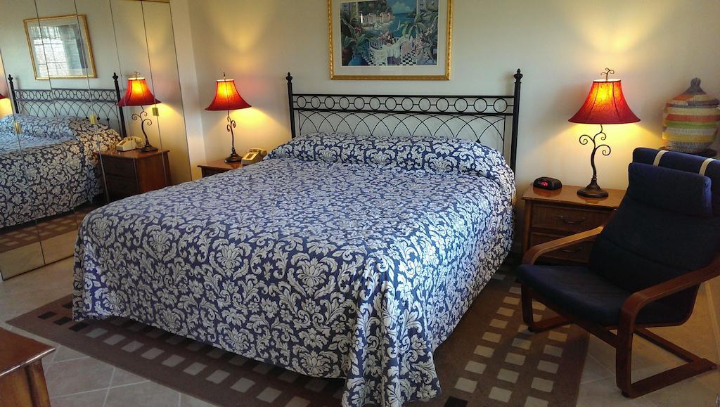 Montauk Manor Hotell Rom bilde A bed with a bedsheet