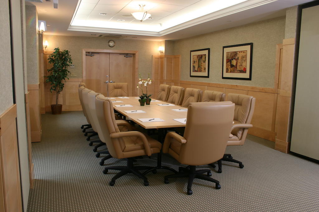 Montauk Manor Hotell Eksteriør bilde A boardroom