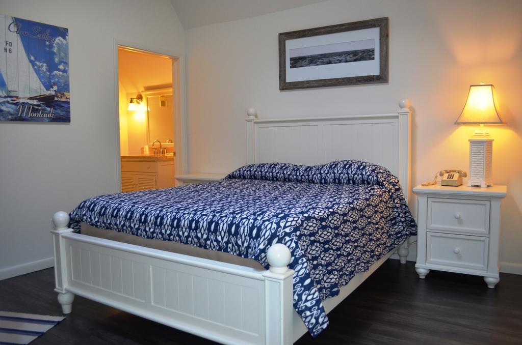 Montauk Manor Hotell Eksteriør bilde A bedroom at the Inn at the Opera